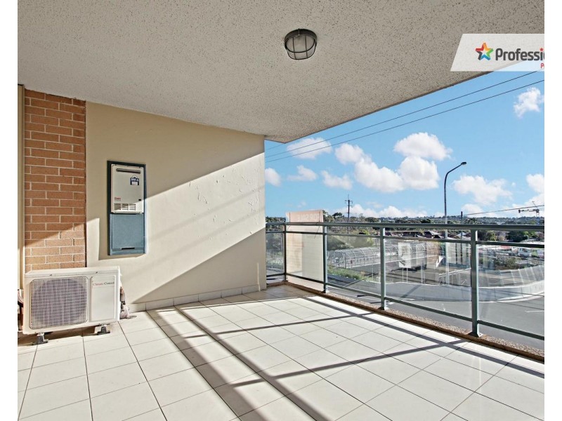 18/2 AMY Road, Regents Park NSW 2143