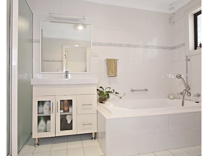 34 cullens Road, Punchbowl NSW 2196