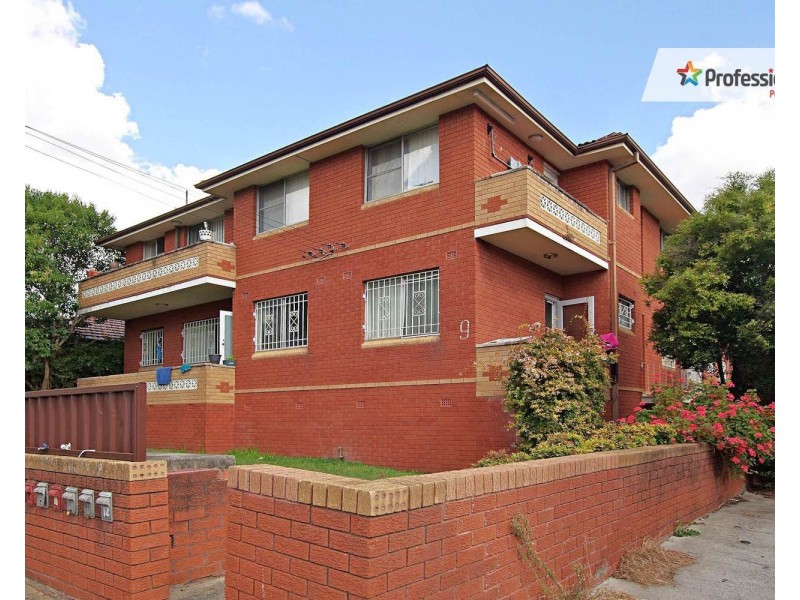 8/9 Matthews Street, Punchbowl NSW 2196