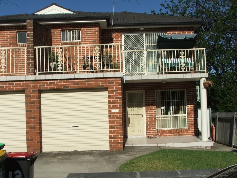/13 Pratten Lane, Punchbowl NSW 2196