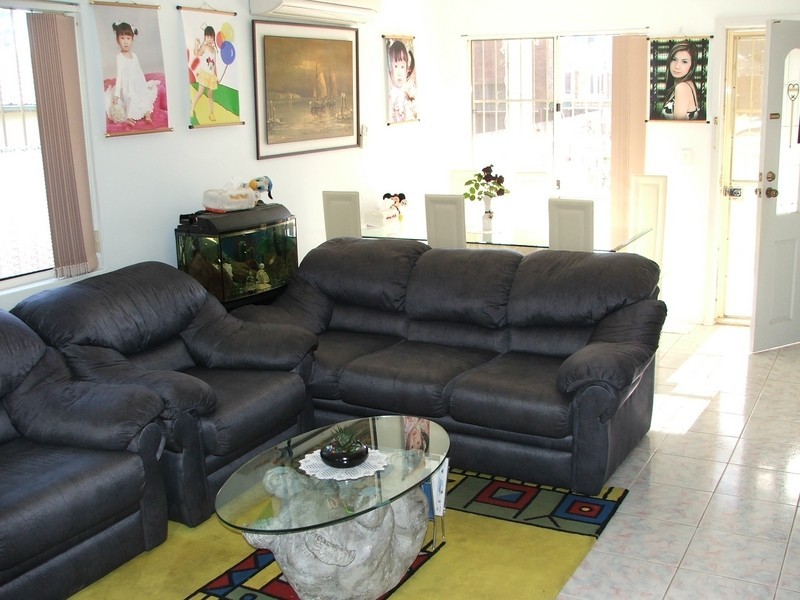 /13 Pratten Lane, Punchbowl NSW 2196