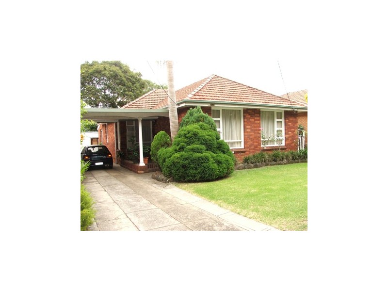 7 Diana Avenue, Roselands NSW 2196