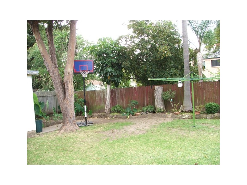 7 Diana Avenue, Roselands NSW 2196