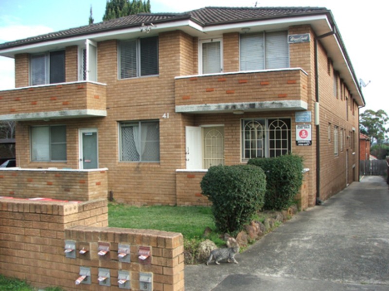 4/41 Matthews Street, Punchbowl NSW 2196