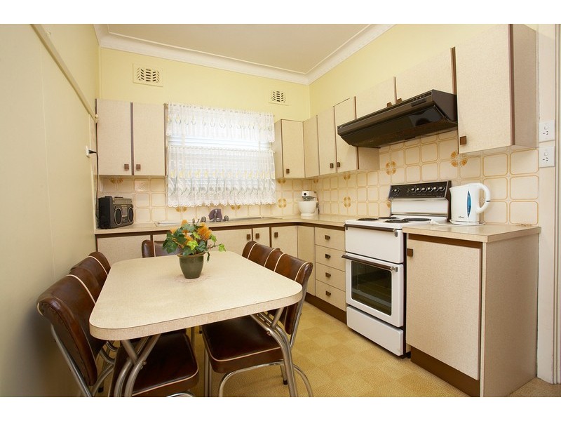 30 Carlton Parade, Punchbowl NSW 2196