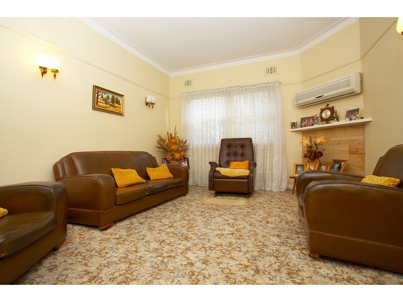 30 Carlton Parade, Punchbowl NSW 2196