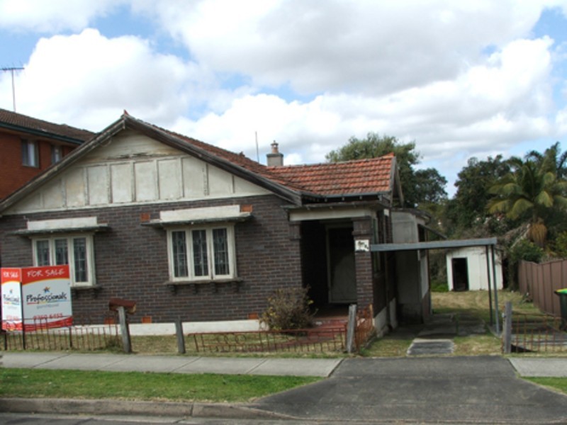 24 Owen Street, Punchbowl NSW 2196