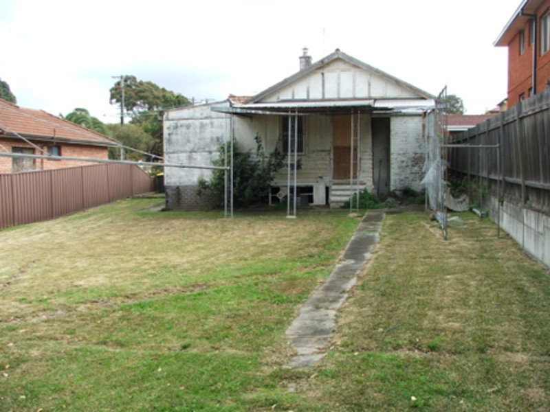 24 Owen Street, Punchbowl NSW 2196