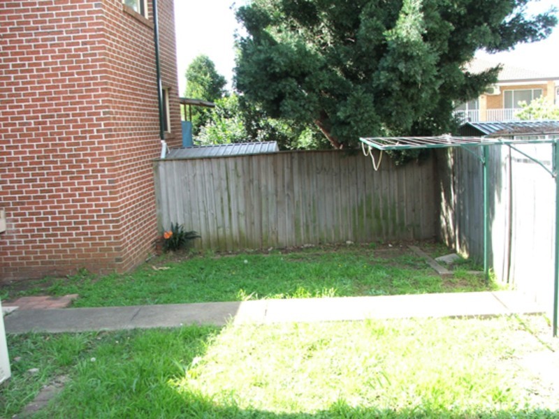 3/14 Nicoll Street, Roselands NSW 2196