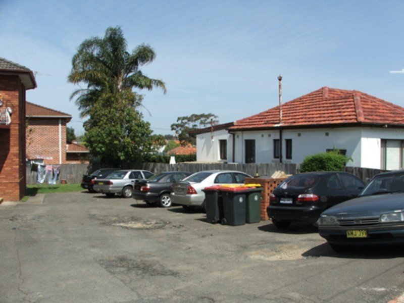 4-6 Omnibus Road, Kingsgrove NSW 2208