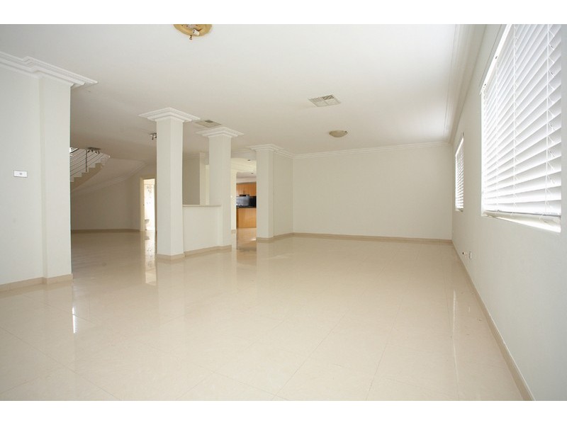 9 Lavender Avenue, Punchbowl NSW 2196