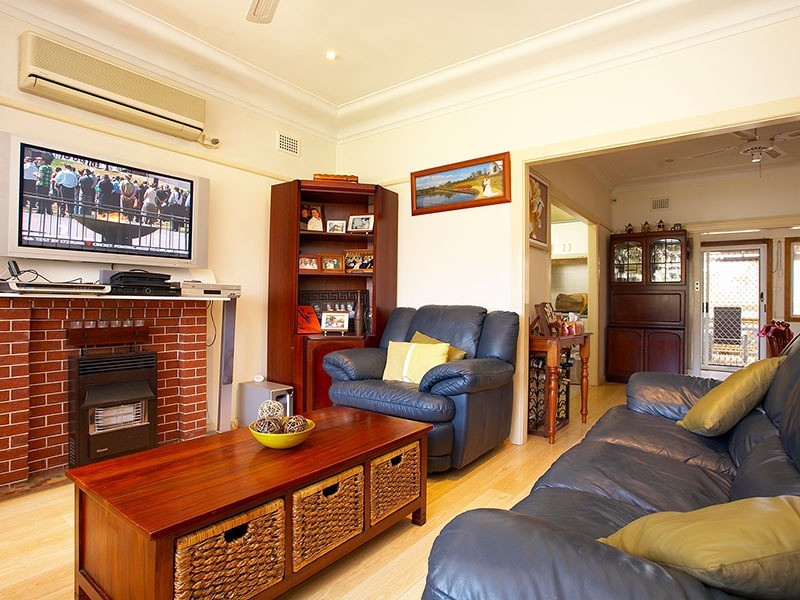 25 Alverstone Street, Riverwood NSW 2210