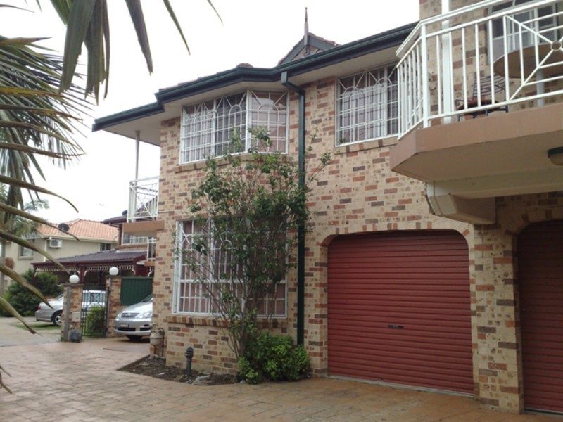 3/2 Marcella Street, Punchbowl NSW 2196