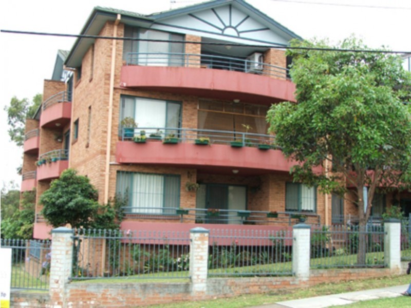 9/94-96 Brancourt Avenue, Yagoona NSW 2199