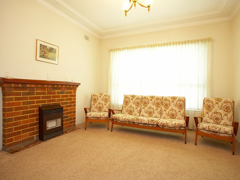 38 Warren Parade, Punchbowl NSW 2196