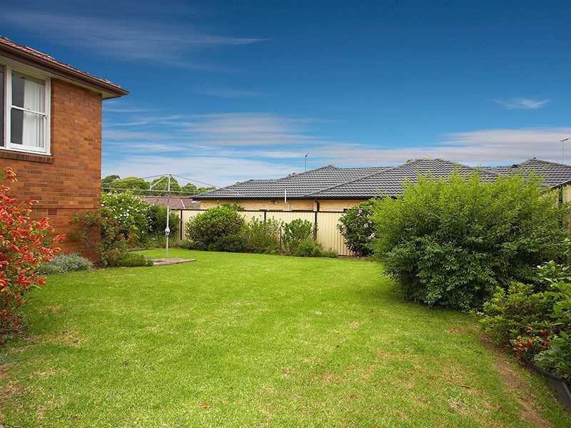 38 Warren Parade, Punchbowl NSW 2196