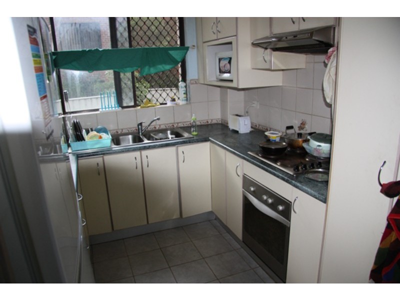 2/168 Greenacre Road, Bankstown NSW 2200