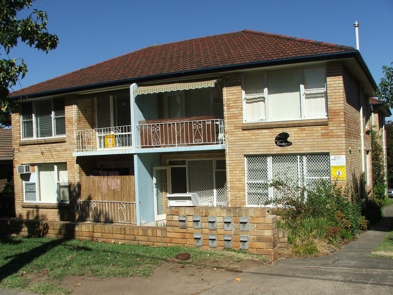 3/65 Broadway Street, Punchbowl NSW 2196