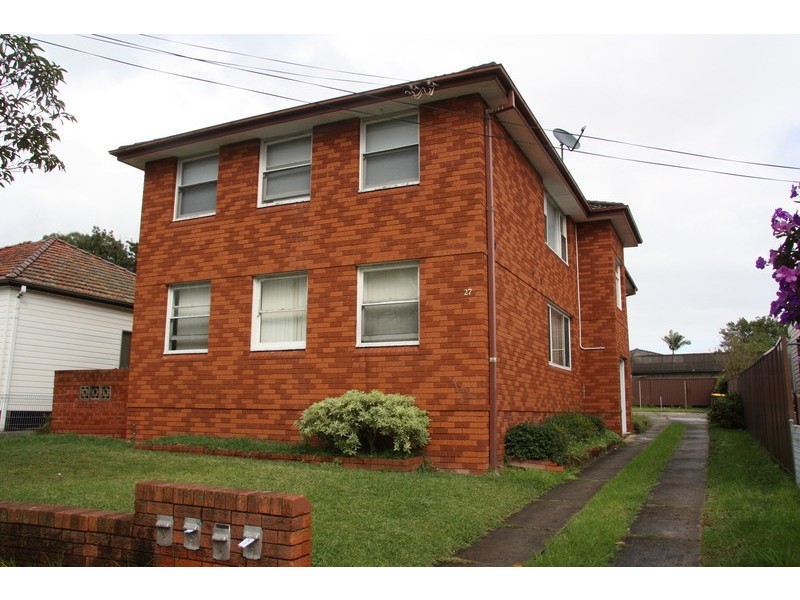 27 Beauchamp Street, Wiley Park NSW 2195