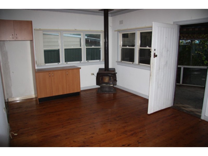 9 Sunny Crescent, Punchbowl NSW 2196