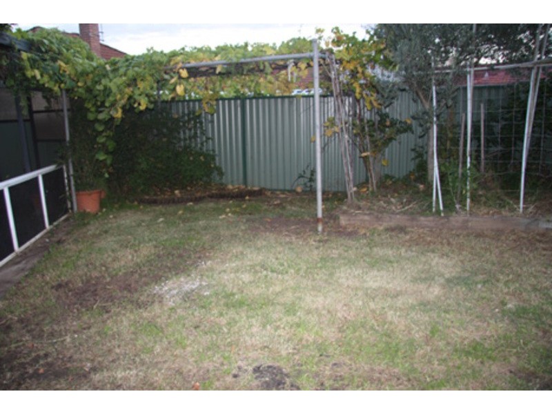 9 Sunny Crescent, Punchbowl NSW 2196