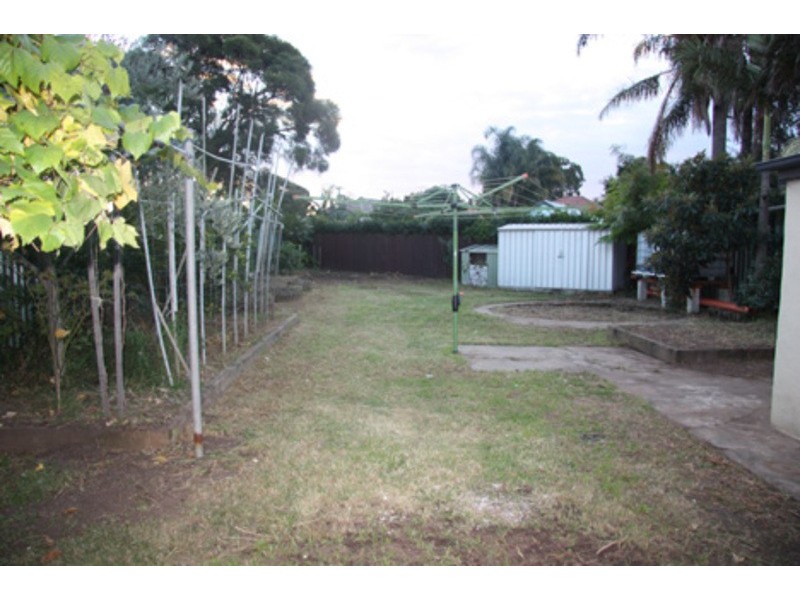 9 Sunny Crescent, Punchbowl NSW 2196