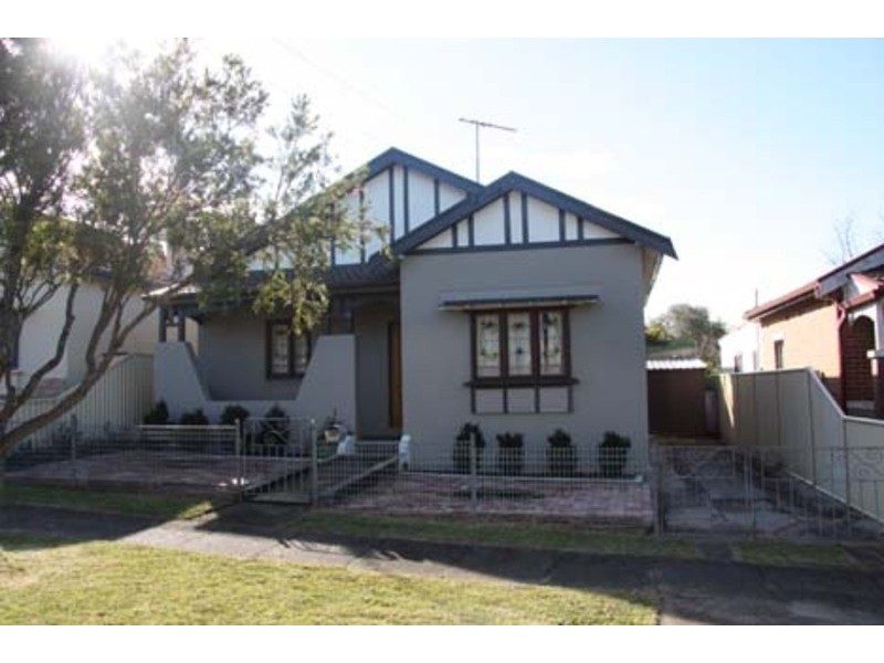 15 Mawson Street, Punchbowl NSW 2196