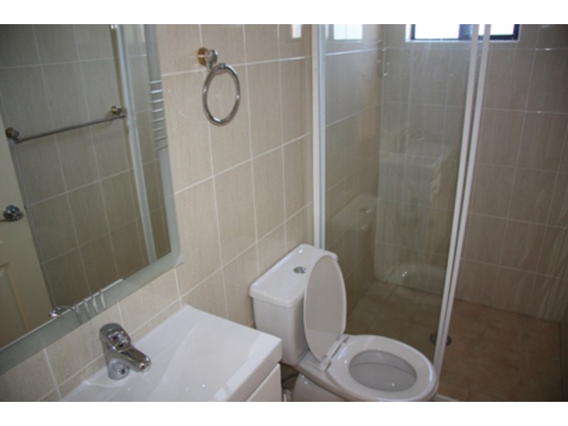 4 Marina Crescent, Greenacre NSW 2190