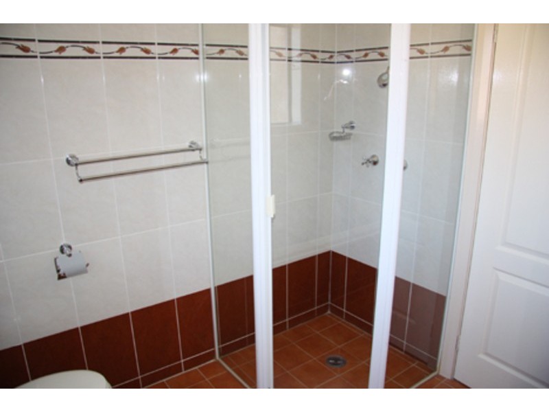 4 Marina Crescent, Greenacre NSW 2190