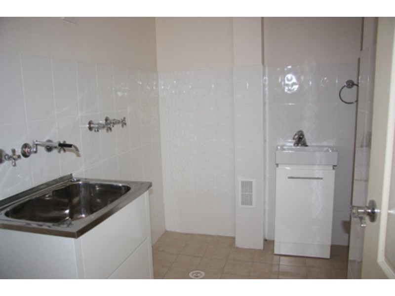 4 Marina Crescent, Greenacre NSW 2190