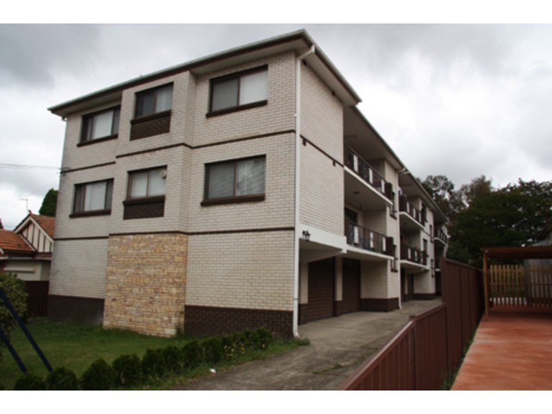 4/129 Victoria Road, Punchbowl NSW 2196