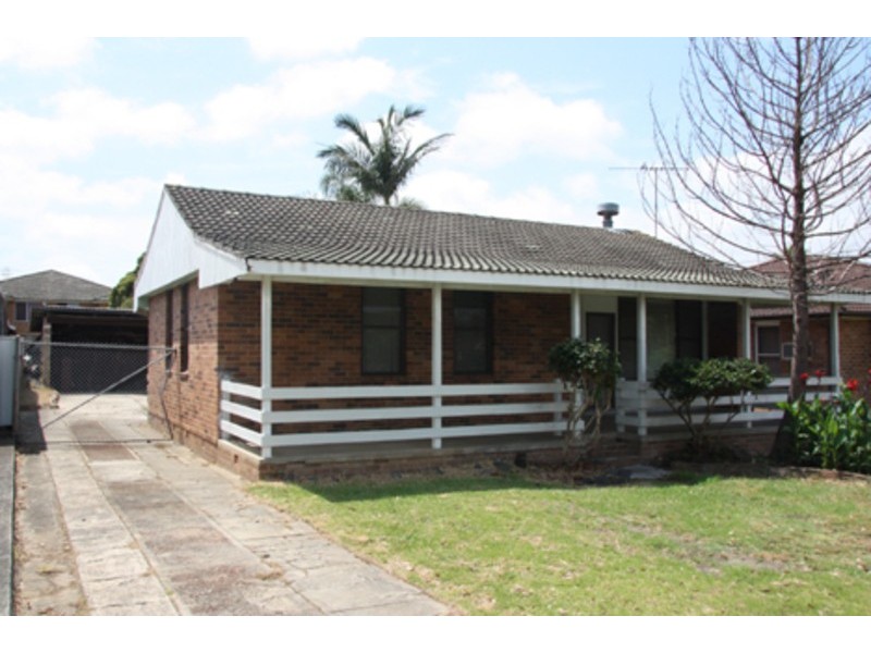 33 Kensington Avenue, Punchbowl NSW 2196