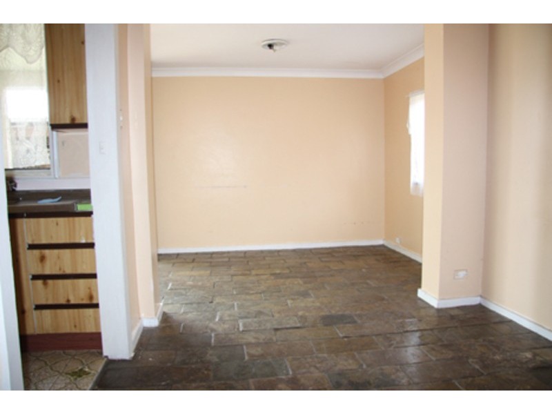 33 Kensington Avenue, Punchbowl NSW 2196