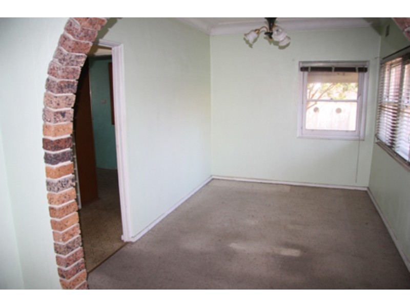 3 Blenman Avenue, Punchbowl NSW 2196