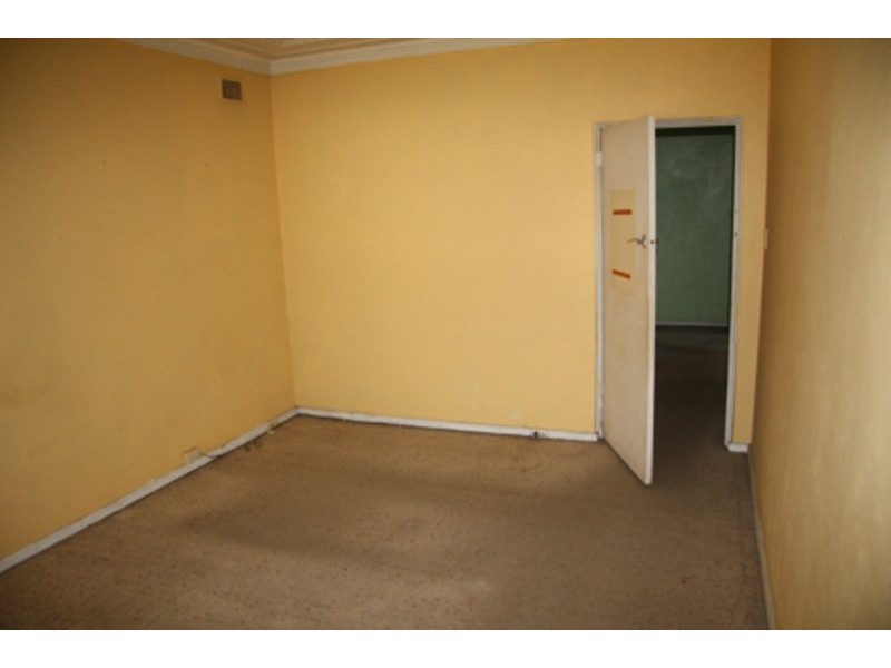 3 Blenman Avenue, Punchbowl NSW 2196