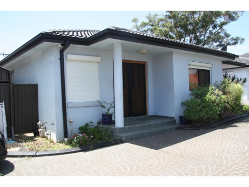 2/22 Gowrie Avenue, Punchbowl NSW 2196