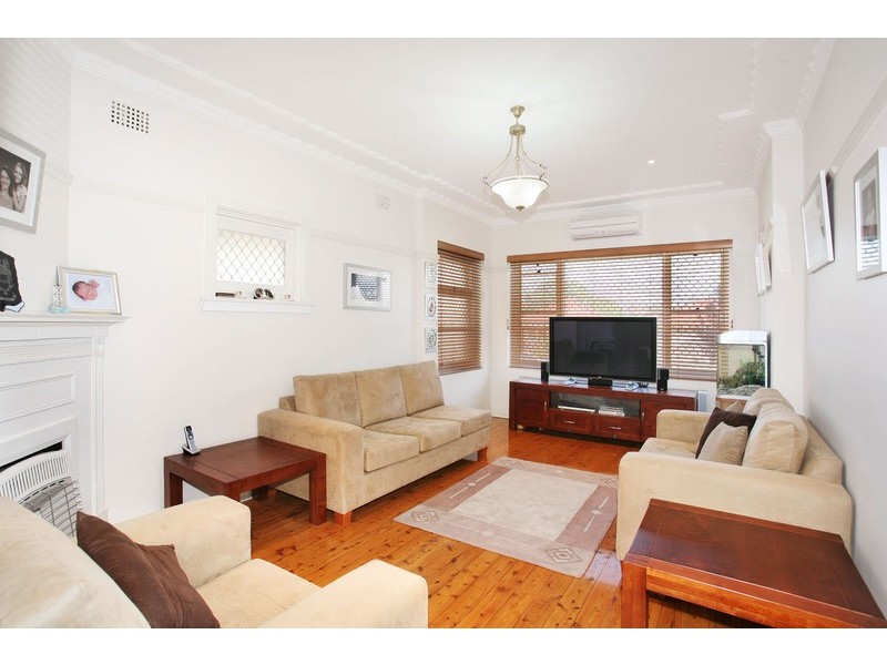 14 Robinson Street, Wiley Park NSW 2195