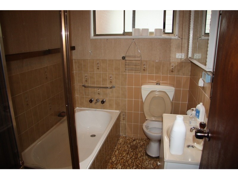 95 Augusta Street, Punchbowl NSW 2196