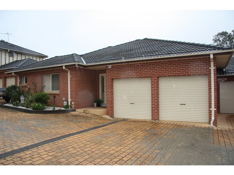 2/50 The Avenue, Yagoona NSW 2199