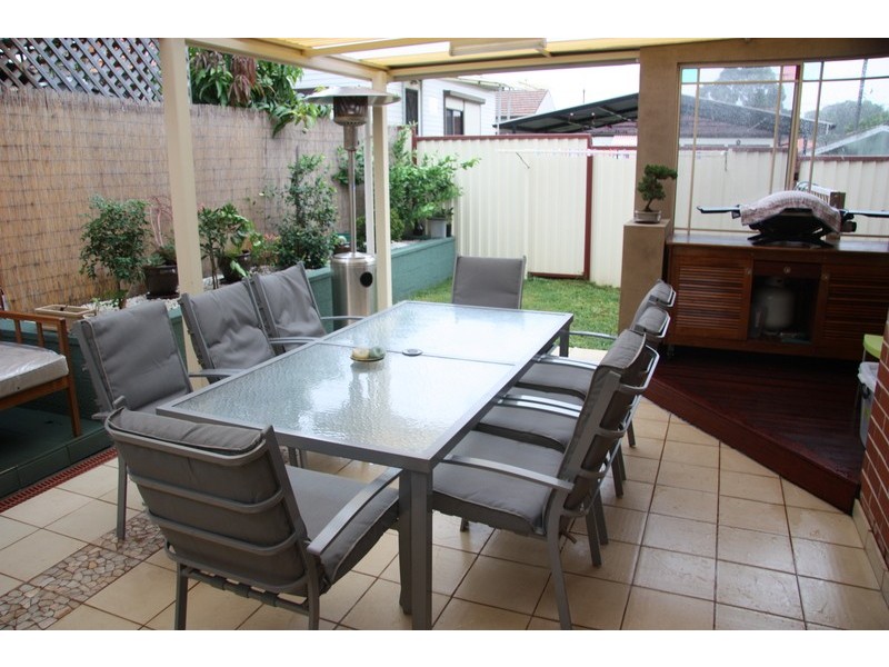 2/50 The Avenue, Yagoona NSW 2199