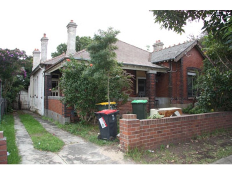 31 Arthur Street, Punchbowl NSW 2196