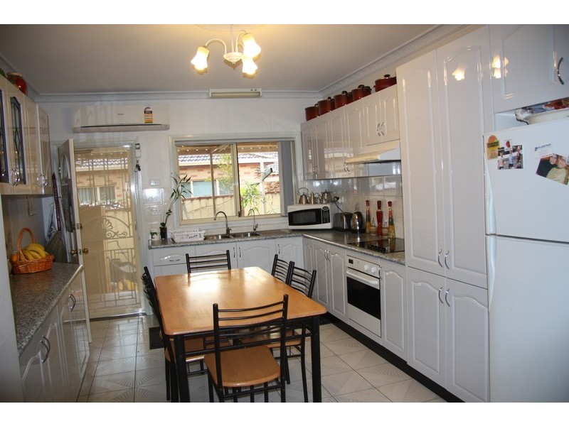 21 Mons Street, Condell Park NSW 2200