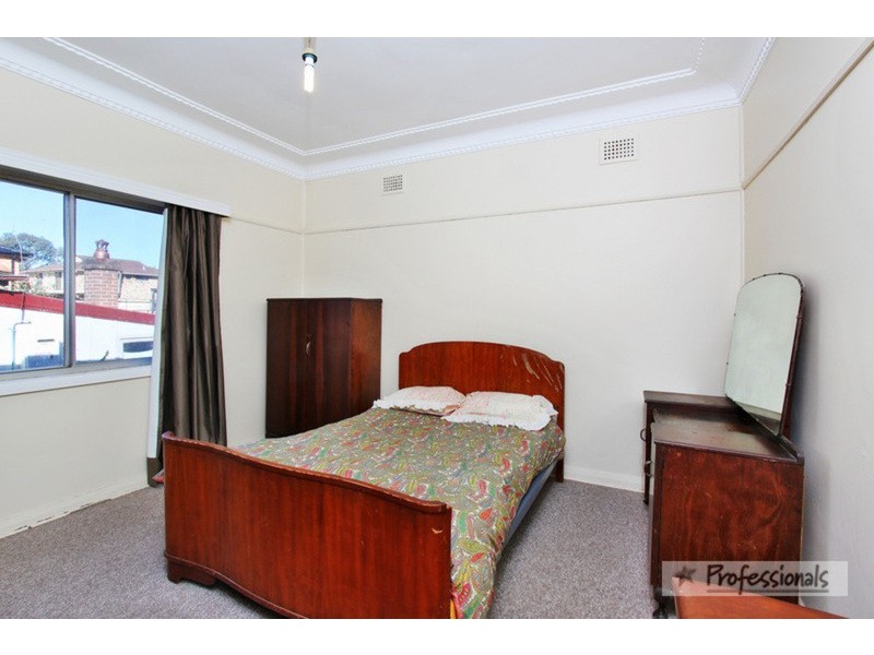 28 Henry Street, Punchbowl NSW 2196