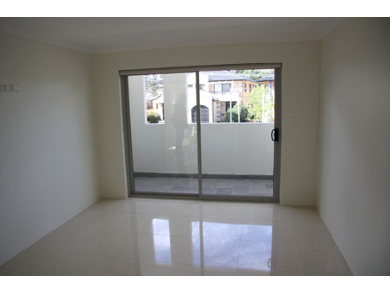 33 Cullens Road, Punchbowl NSW 2196