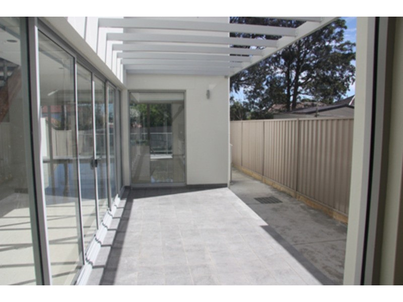 33 Cullens Road, Punchbowl NSW 2196