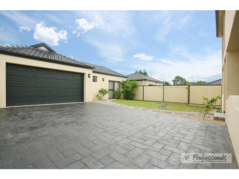 40 Mimosa Road, Greenacre NSW 2190