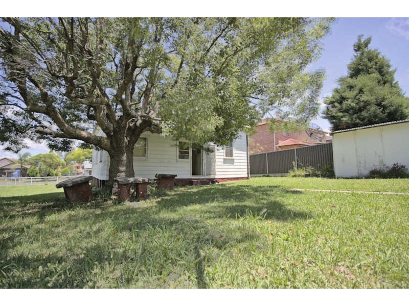 33 Scott Street, Punchbowl NSW 2196