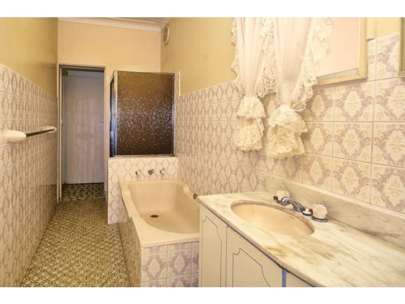 162 Griffiths Avenue, Bankstown NSW 2200