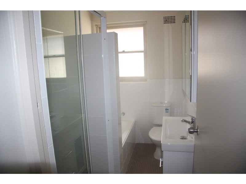 6/12 Renown Avenue, Wiley Park NSW 2195