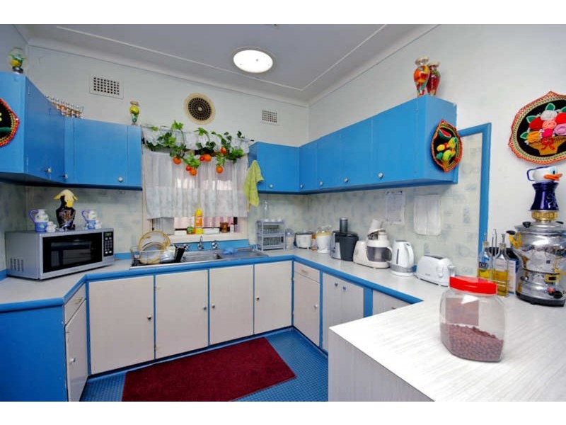 10 Bramhall Avenue, Punchbowl NSW 2196